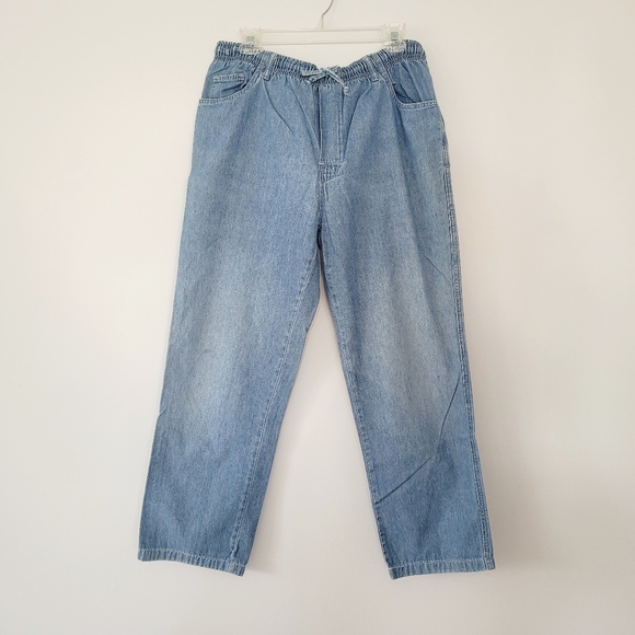 Vintage High Rise Lightweight Medium Wash Denim Straight Leg Cropped Jeans - Picture 2 of 8